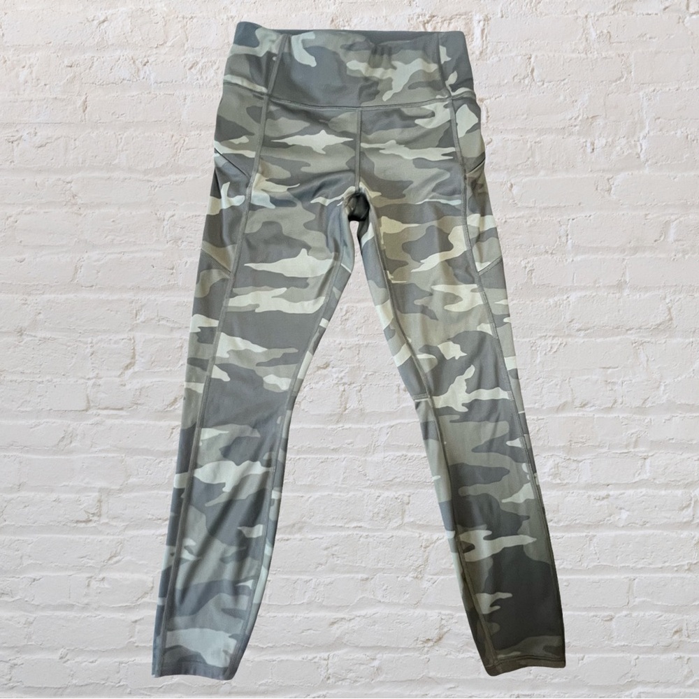 Athleta Camo Contender 7/8 Tights, Size S